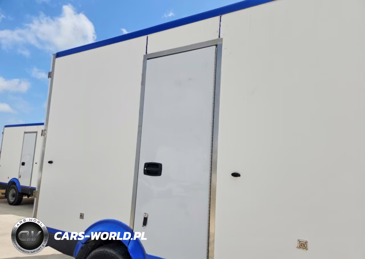 2023 Ford E350 Refrigerated Box Truck VIN:1FDWE3FK2PDD14821 - 11