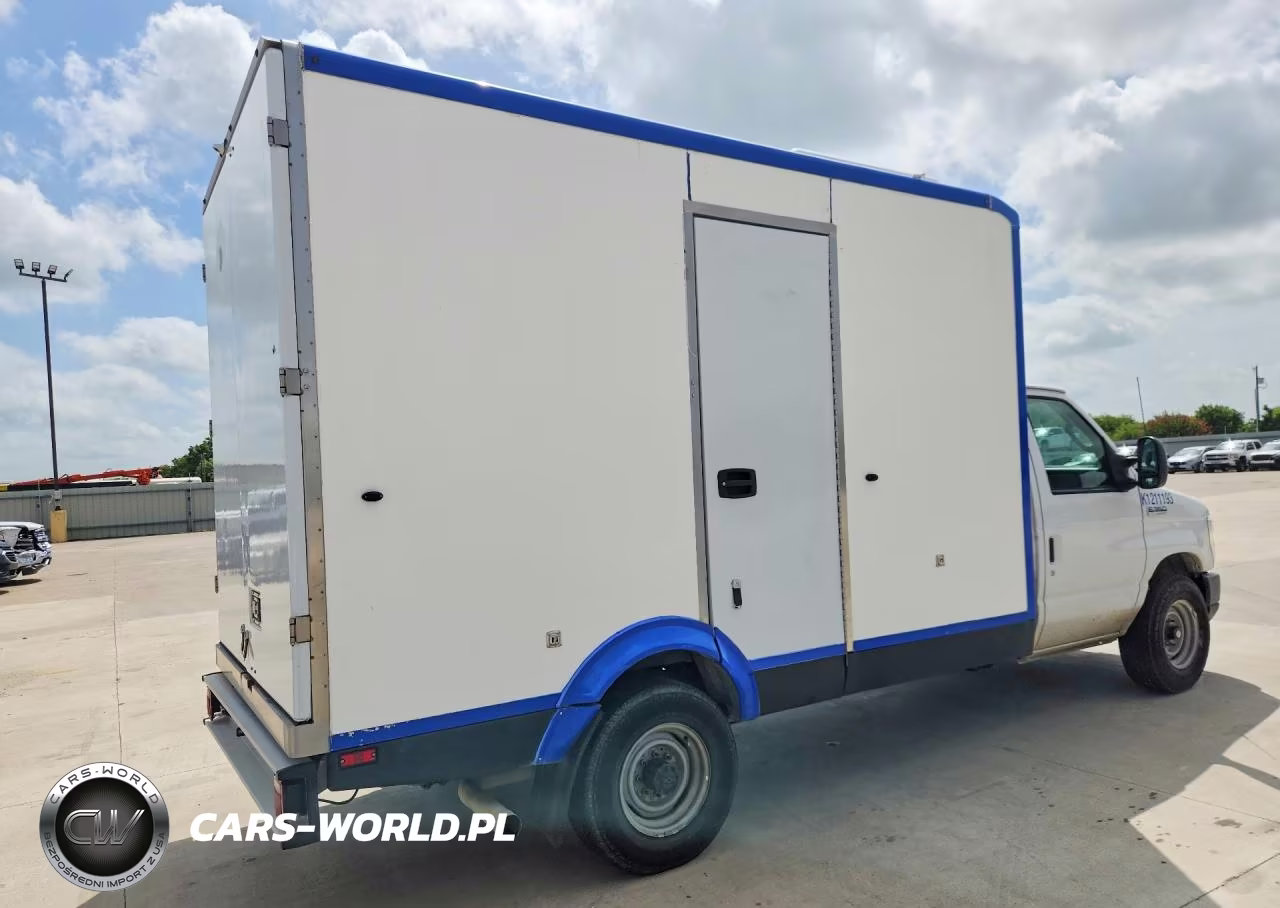 2023 Ford E350 Refrigerated Box Truck VIN:1FDWE3FK2PDD14821 - 3