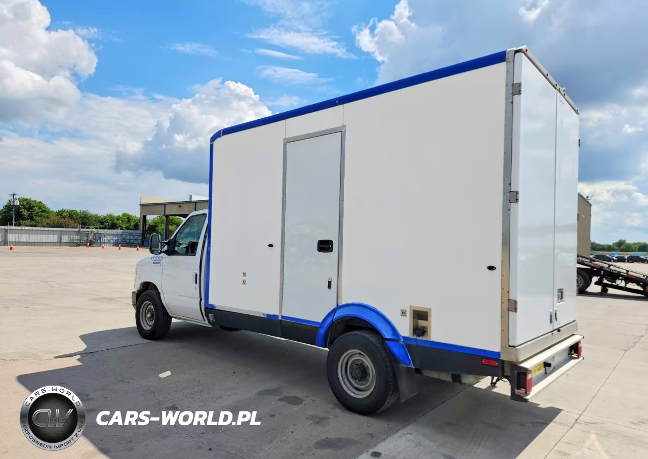 2023 Ford E350 Refrigerated Box Truck VIN:1FDWE3FKXPDD00813 - 2