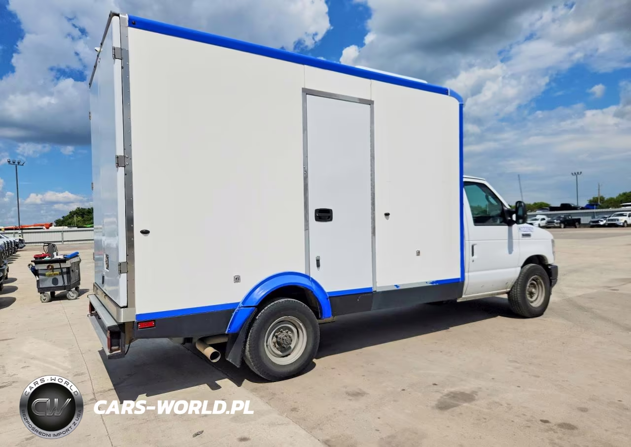2023 Ford E350 Refrigerated Box Truck VIN:1FDWE3FKXPDD00813 - 3