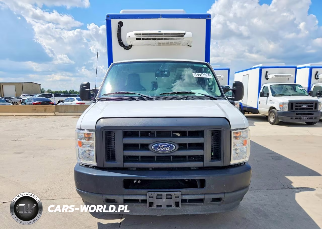 2023 Ford E350 Refrigerated Box Truck VIN:1FDWE3FKXPDD00813 - 5