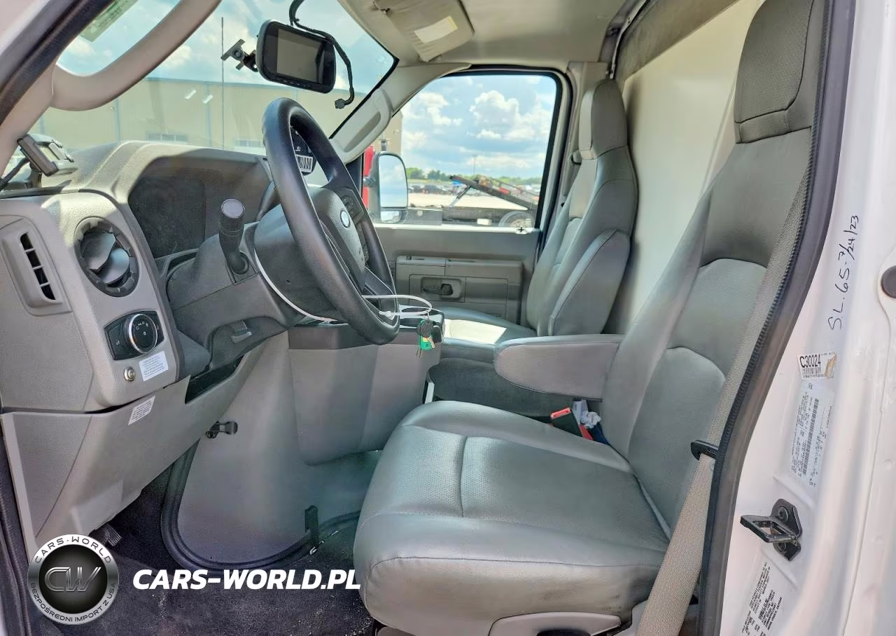 2023 Ford E350 Refrigerated Box Truck VIN:1FDWE3FKXPDD00813 - 7