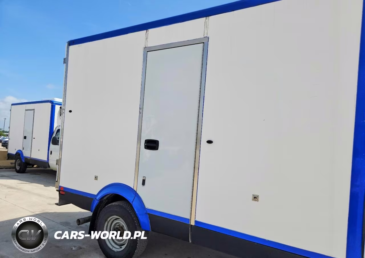 2023 Ford E350 Refrigerated Box Truck VIN:1FDWE3FK1PDD26510 - 11