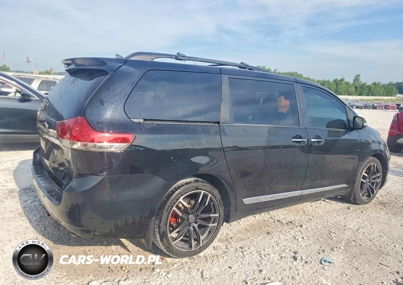 2013 Toyota Sienna Limited 7-Passenger VIN:5TDDK3DC3DS061119 - 3