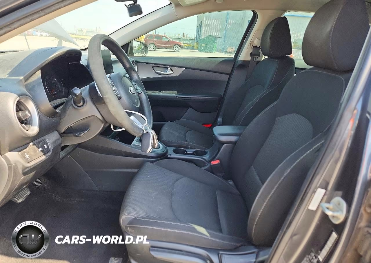 2019 Kia Forte Lxs VIN:3KPF24AD7KE013688 - 7