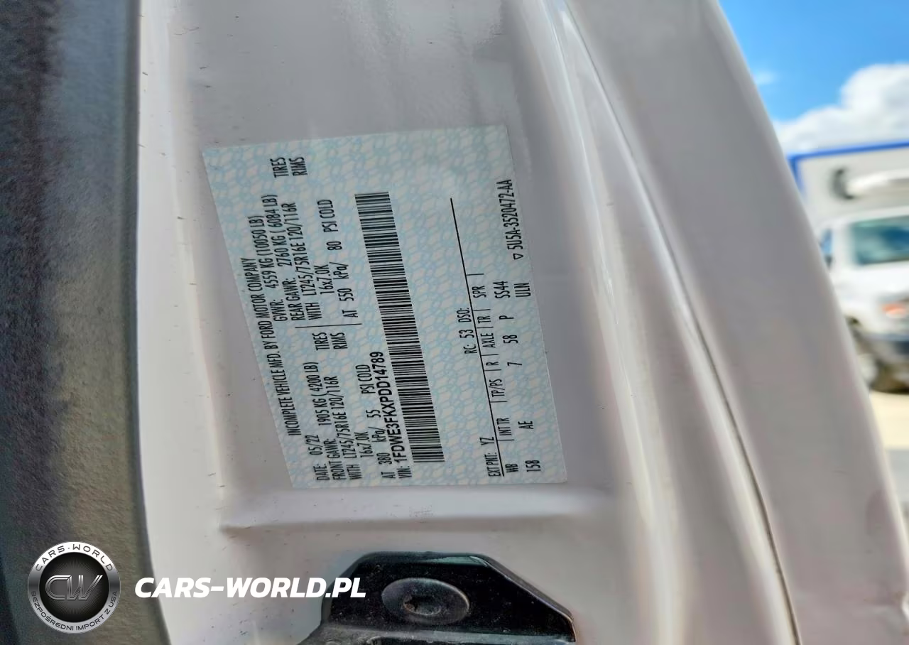 2023 Ford E350 Refrigerated Box Truck VIN:1FDWE3FKXPDD14789 - 13