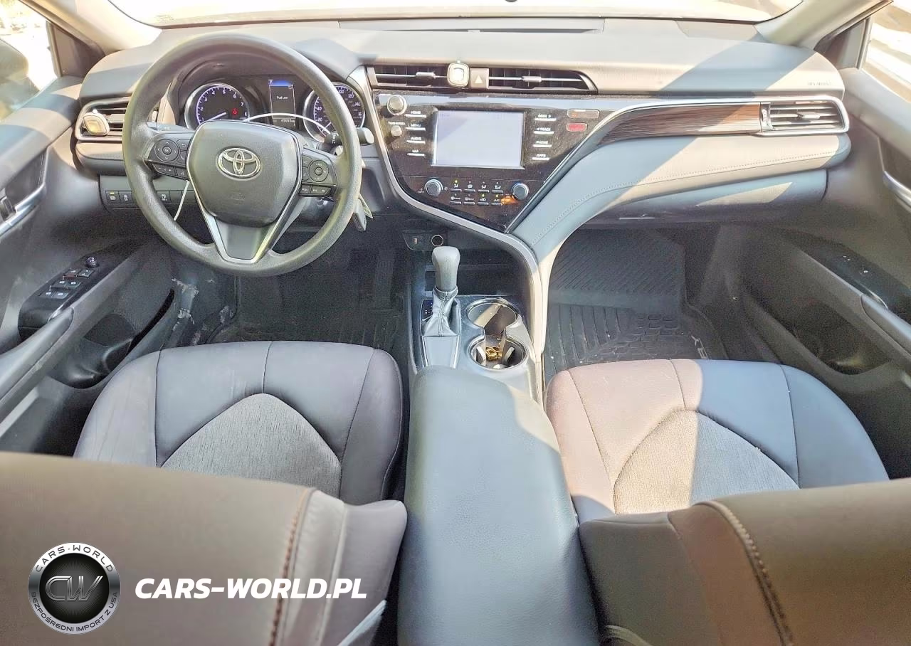 2019 Toyota Camry Le VIN:4T1B11HK0KU176426 - 8