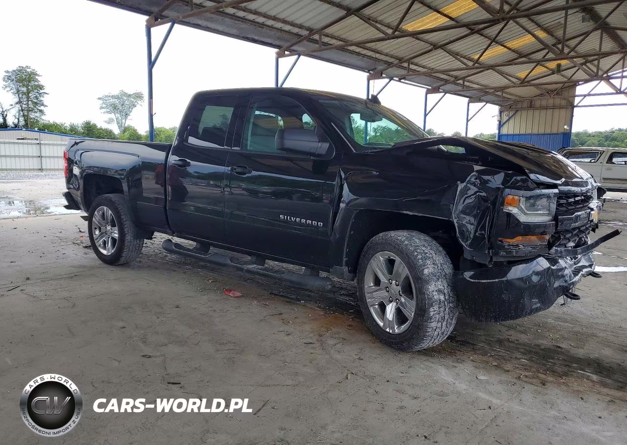 2018 Chevrolet Silverado C1500 Custom VIN:1GCRCPEC7JZ245854 - 4