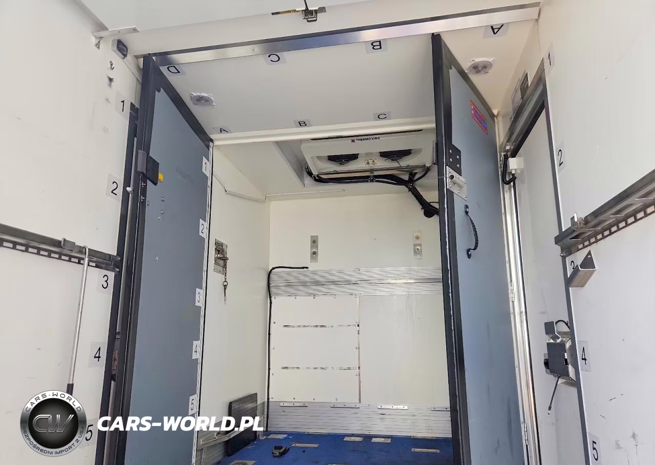 2023 Ford E350 Refrigerated Box Truck VIN:1FDWE3FK5PDD26493 - 10