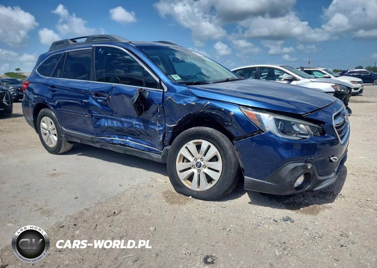 2019 Subaru Outback 2.5I Premium VIN:4S4BSAFC7K3396662 - 4