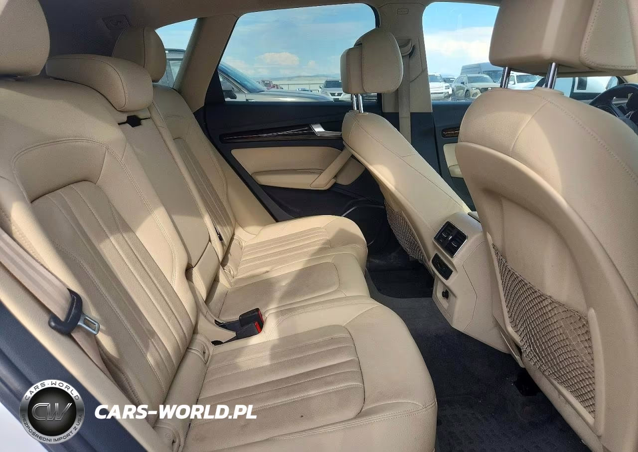2018 Audi Q5 Premium Plus VIN:WA1BNAFY7J2074612 - 10