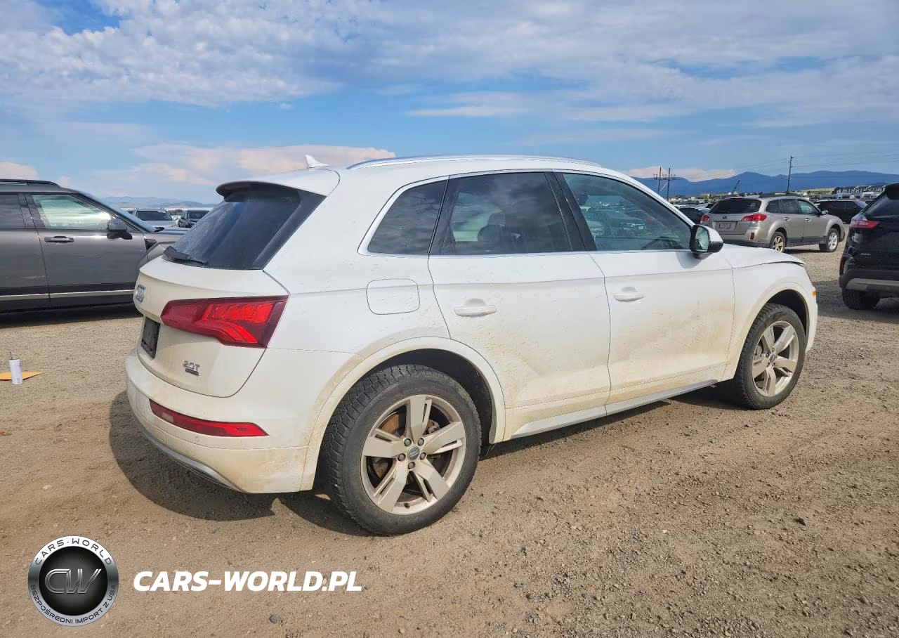 2018 Audi Q5 Premium Plus VIN:WA1BNAFY7J2074612 - 3