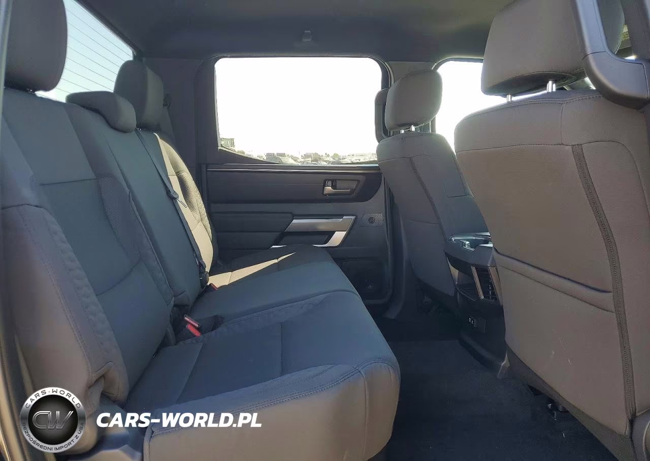 2025 Toyota Tundra Sr5 VIN:5TFLA5DB0SX283058 - 10