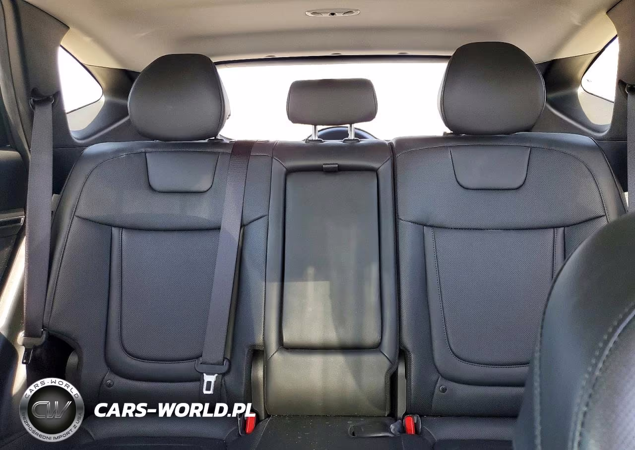 2024 Hyundai Tucson Limited VIN:KM8JECD18RU229344 - 10