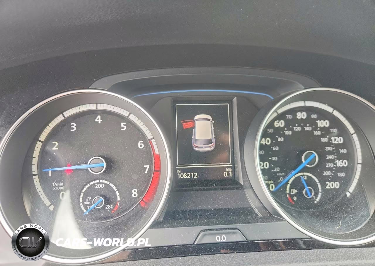 2016 Volkswagen Golf R VIN:WVWLF7AU6GW277216 - 9