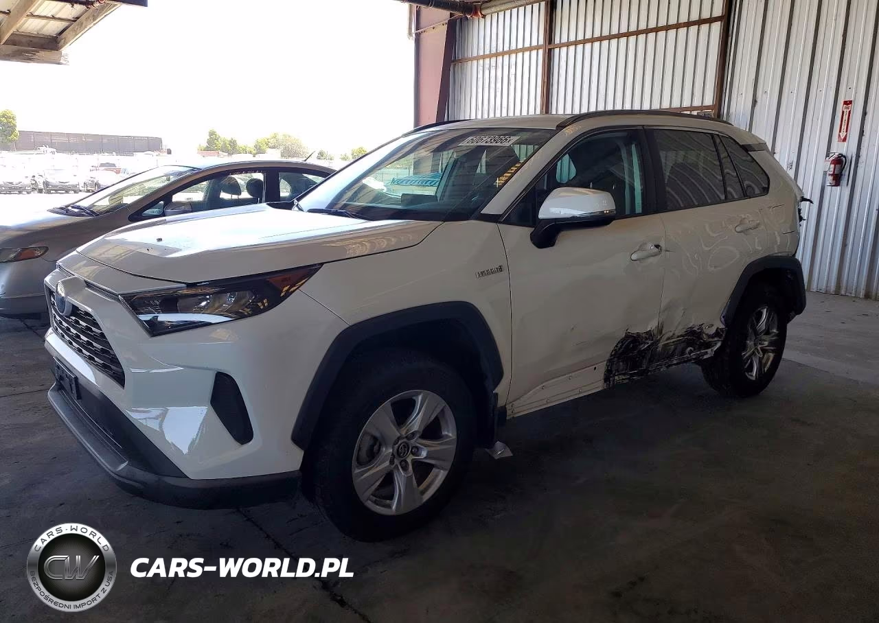 2020 Toyota Rav4 Le – zdjęcie 1 z 13