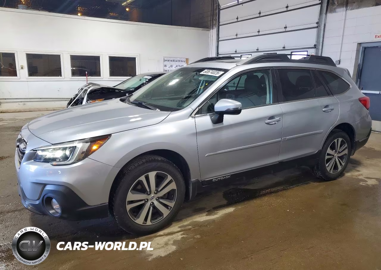 2018 Subaru Outback 3.6R Limited – zdjęcie 1 z 13