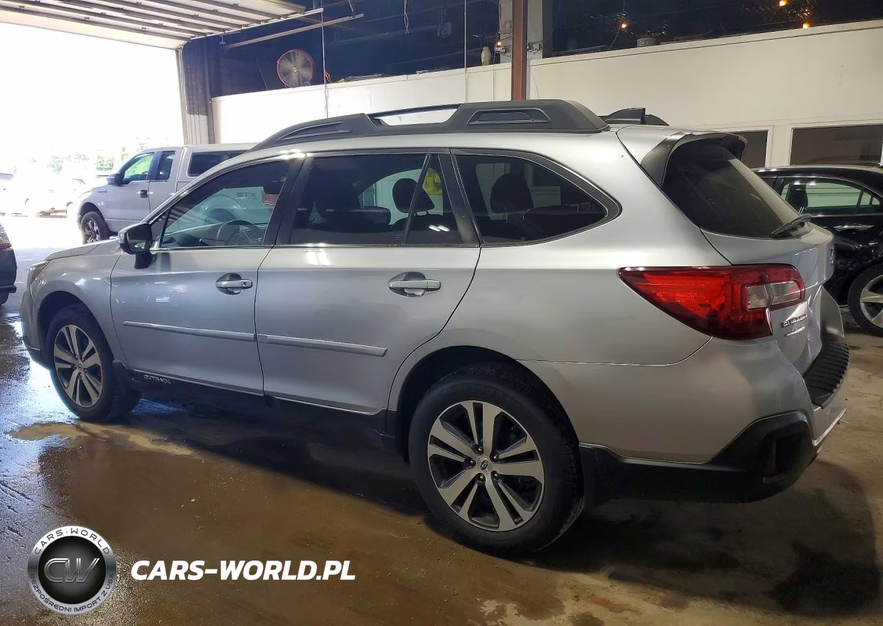 2018 Subaru Outback 3.6R Limited VIN:4S4BSENC4J3394732 - 2