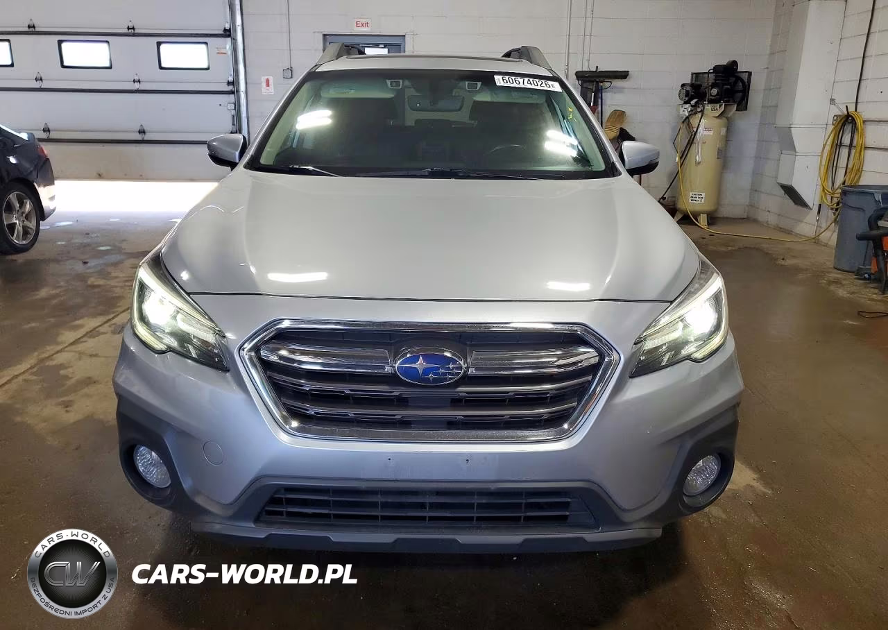2018 Subaru Outback 3.6R Limited VIN:4S4BSENC4J3394732 - 5