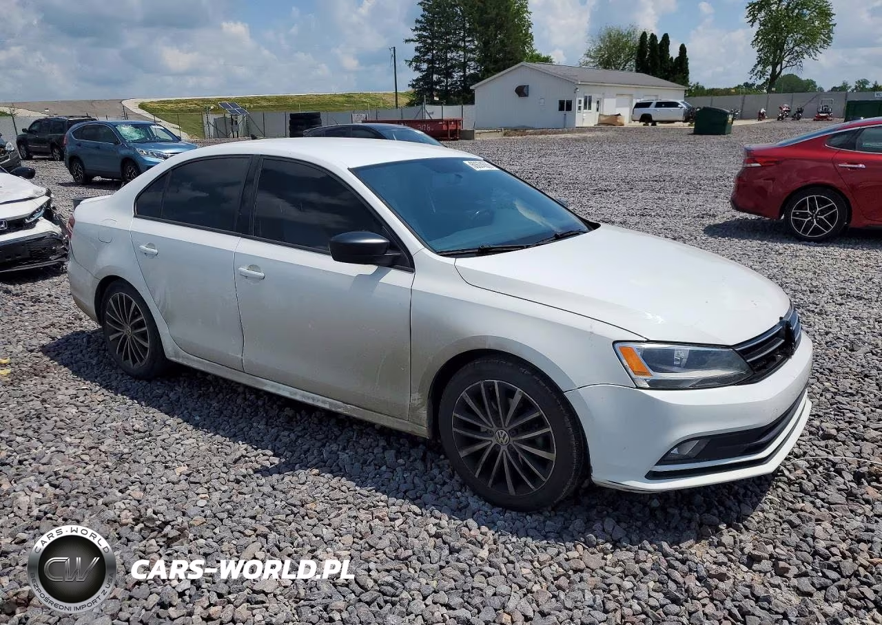 2016 Volkswagen Jetta Sport VIN:3VWD17AJ4GM341436 - 4