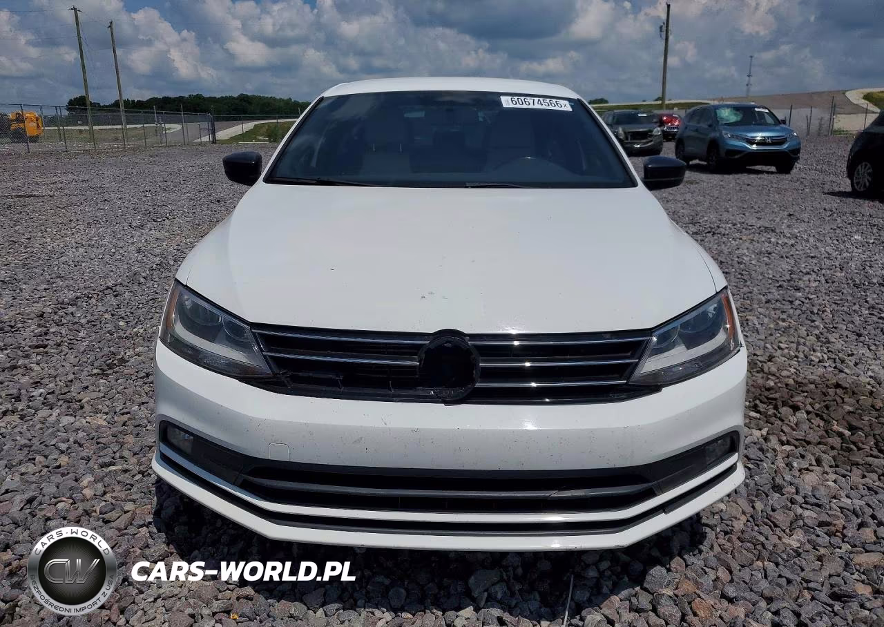 2016 Volkswagen Jetta Sport VIN:3VWD17AJ4GM341436 - 5