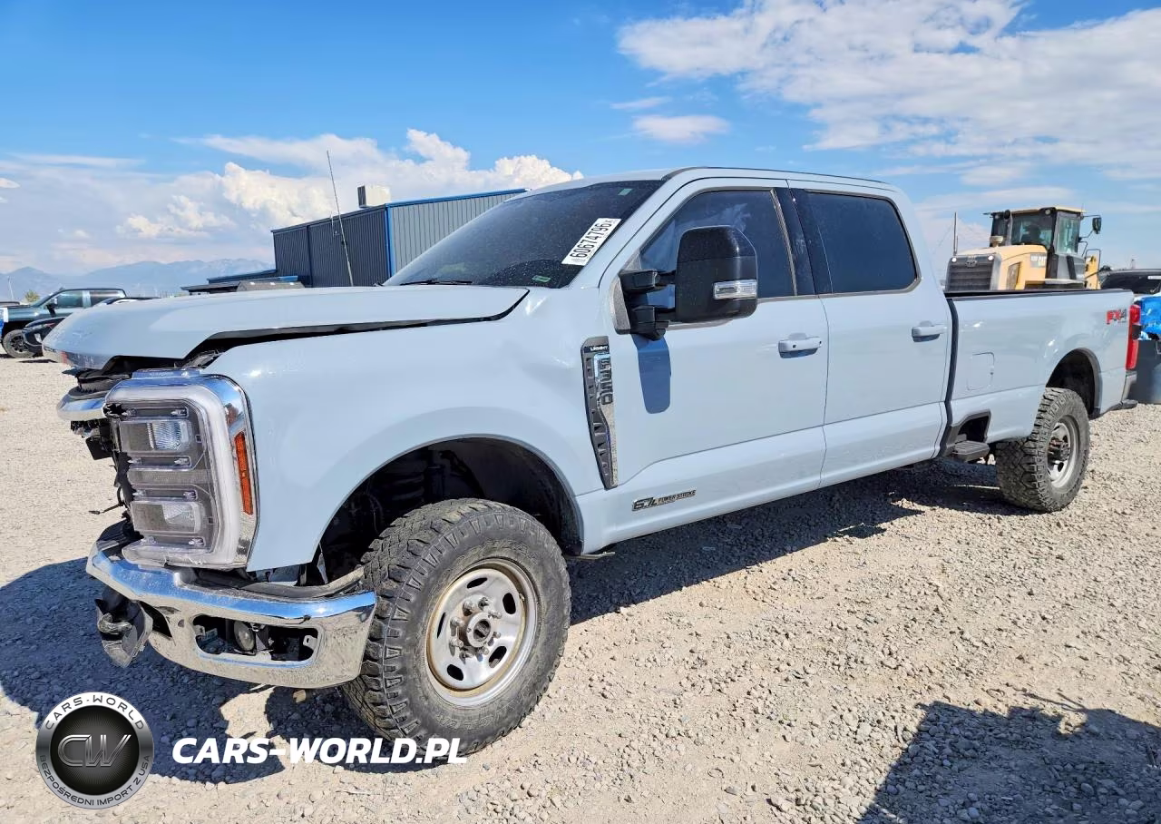 2025 Ford F350 Super Duty VIN:1FT8W3BTXSEC30354 - 1