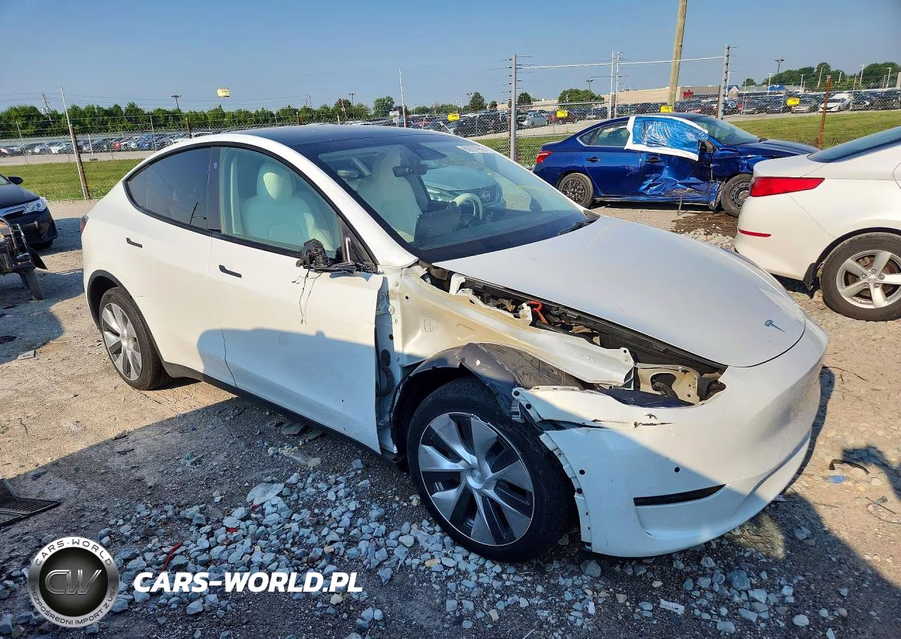 2021 Tesla Model Y VIN:5YJYGDEE5MF130566 - 4
