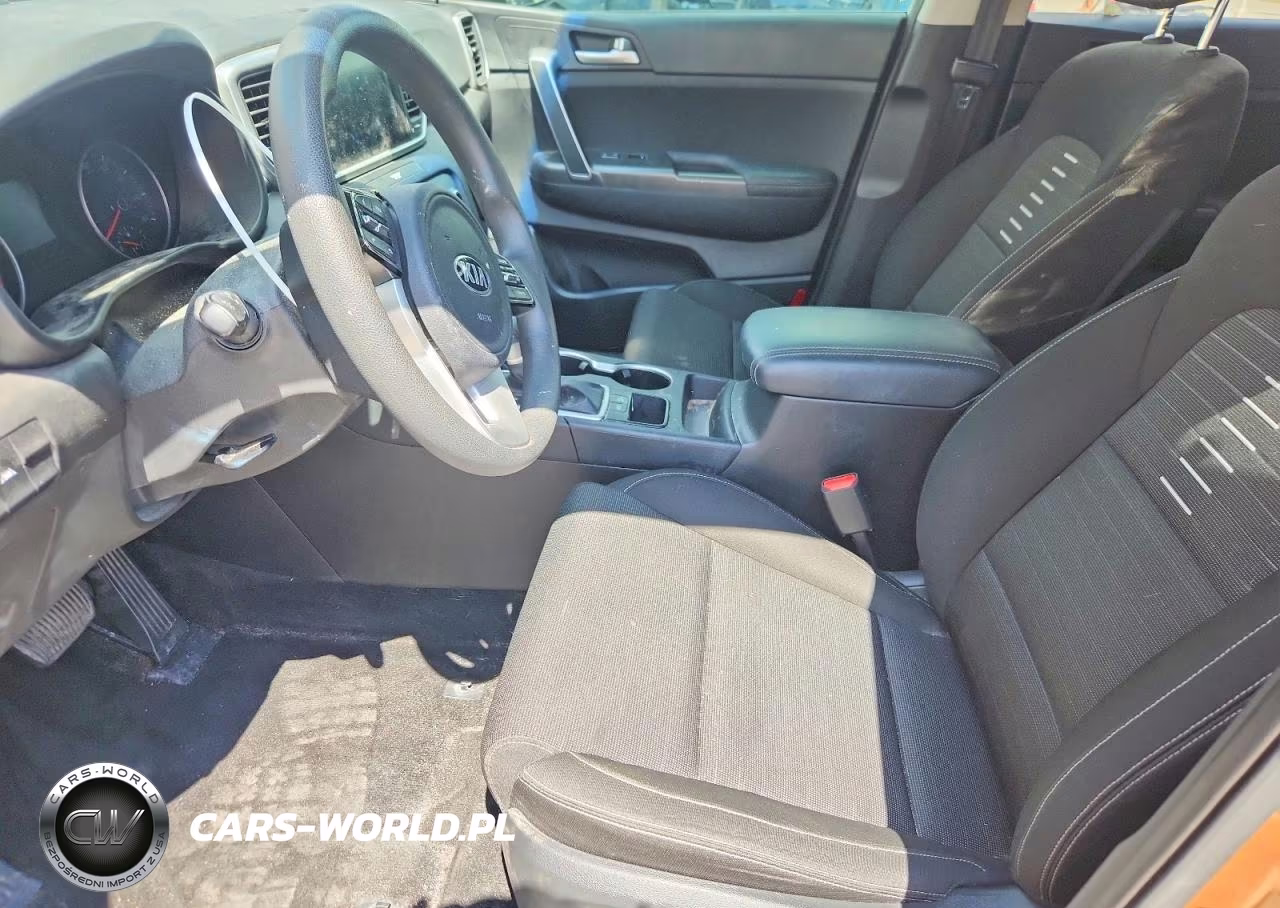 2020 Kia Sportage Lx VIN:KNDPM3AC8L7720221 - 7