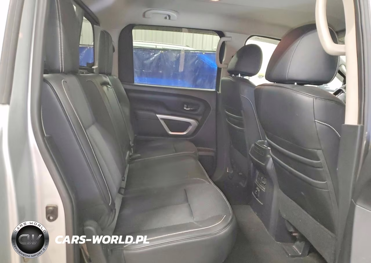 2018 Nissan Titan Xd Pro-4X VIN:1N6BA1F48JN531003 - 10