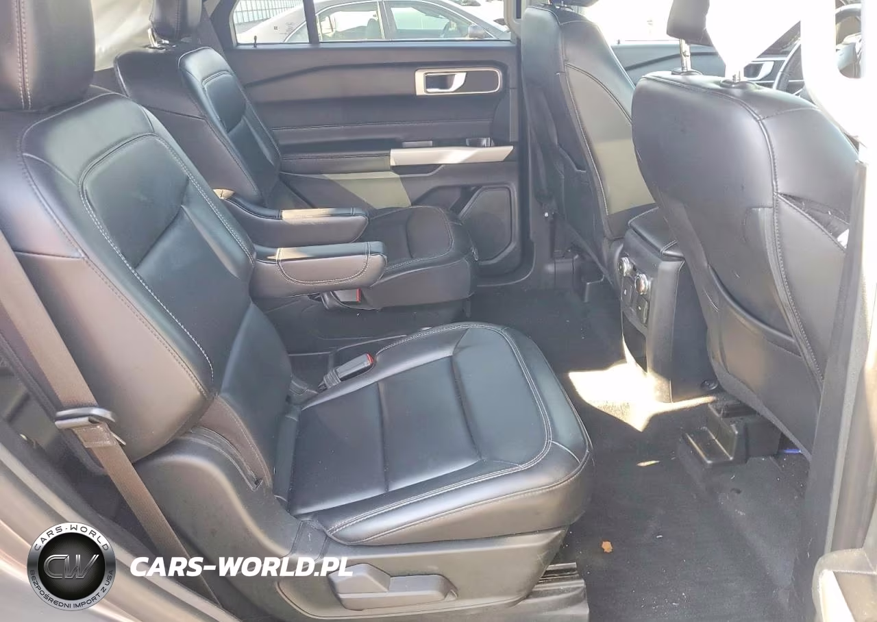 2021 Ford Explorer Xlt VIN:1FMSK8DH6MGA90586 - 11