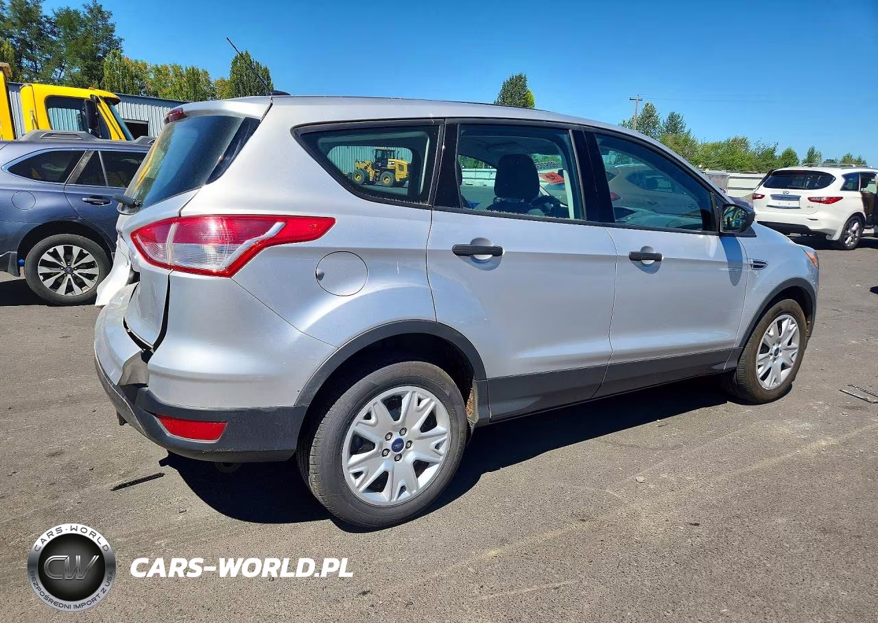 2013 Ford Escape S VIN:1FMCU0F78DUC46388 - 3