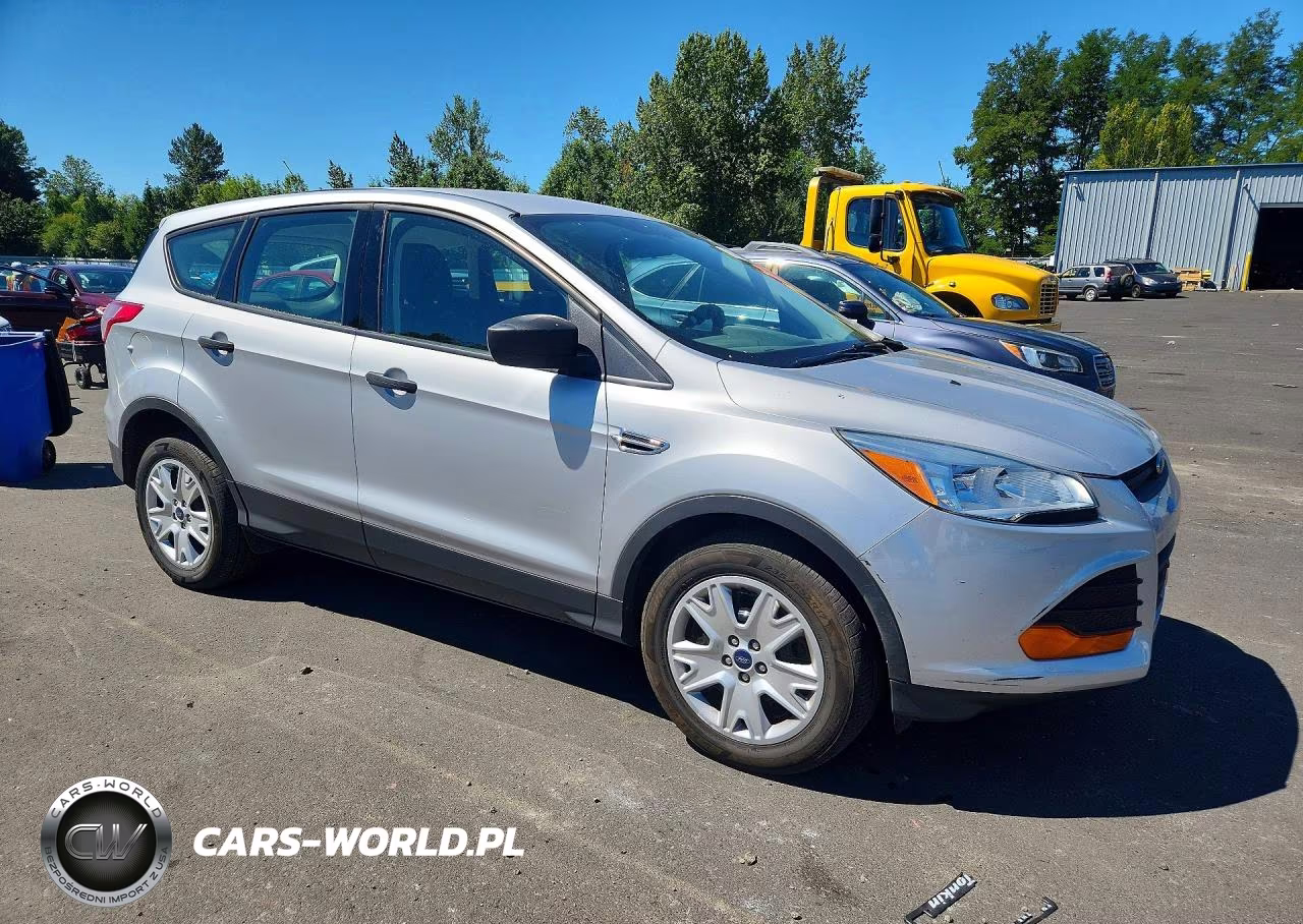 2013 Ford Escape S VIN:1FMCU0F78DUC46388 - 4