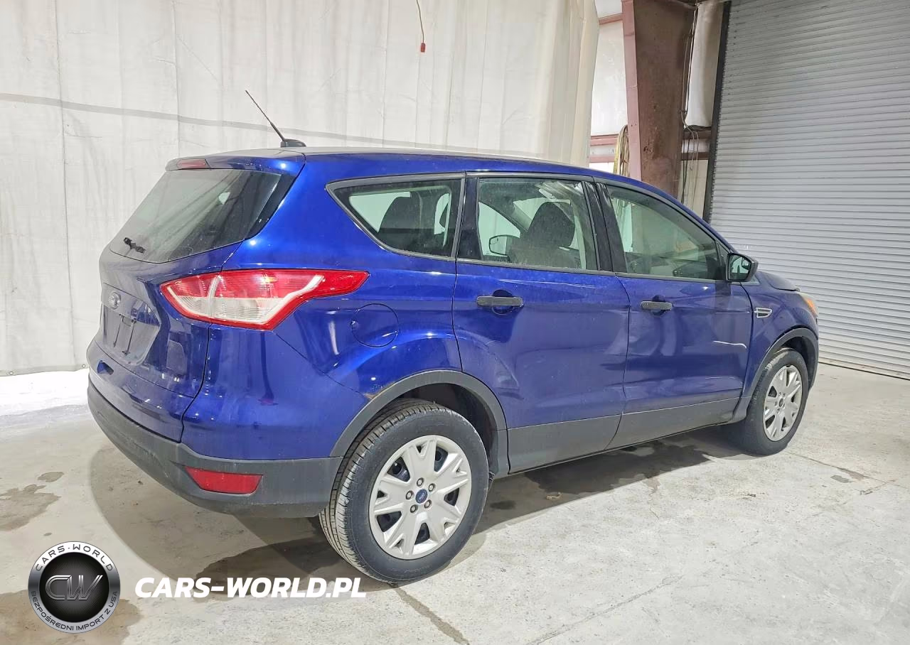 2013 Ford Escape S VIN:1FMCU0F74DUA20302 - 3
