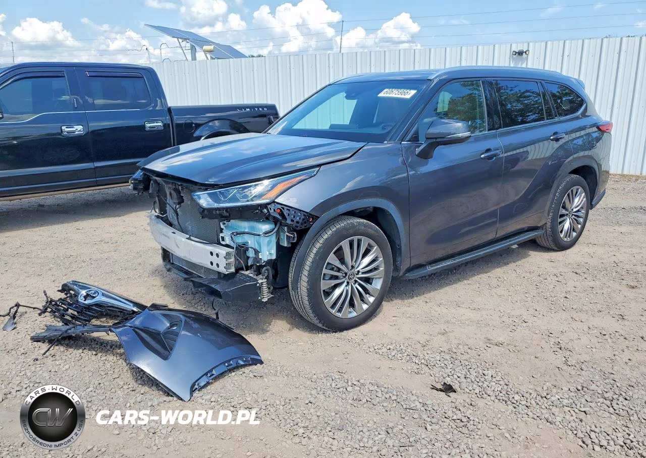 2022 Toyota Highlander Platinum – zdjęcie 1 z 14