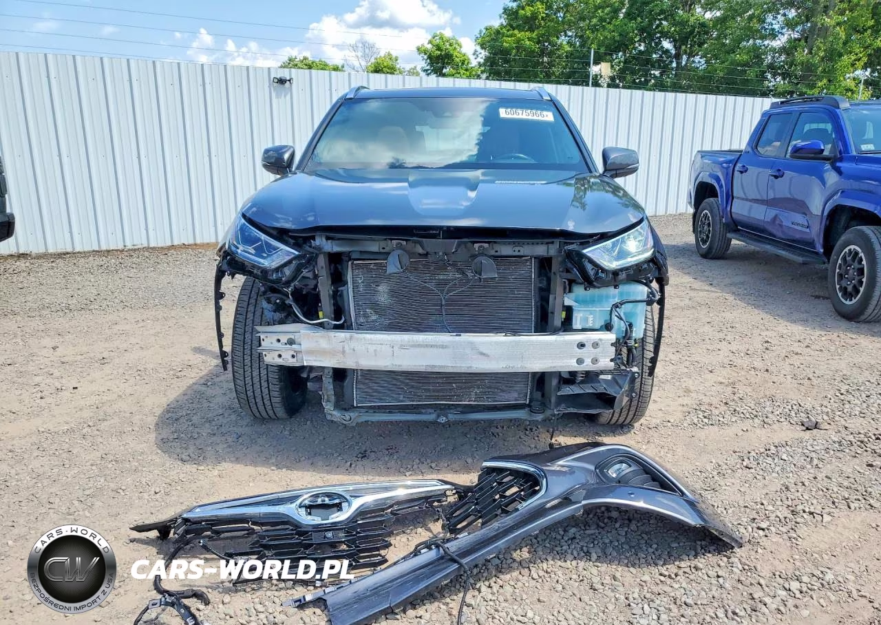 2022 Toyota Highlander Platinum VIN:5TDFZRAH7NS122528 - 5