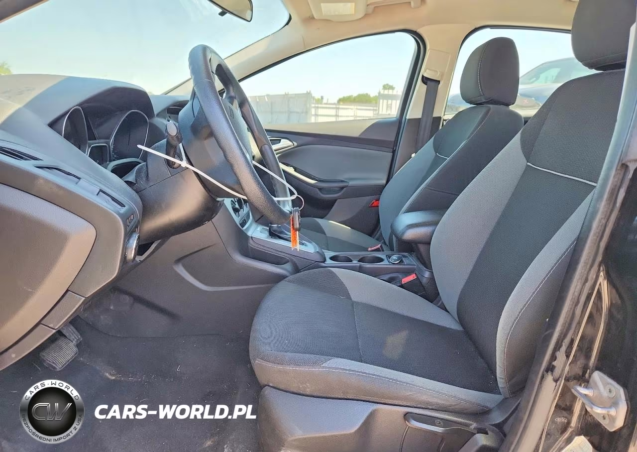 2014 Ford Focus Se VIN:1FADP3K22EL334586 - 7