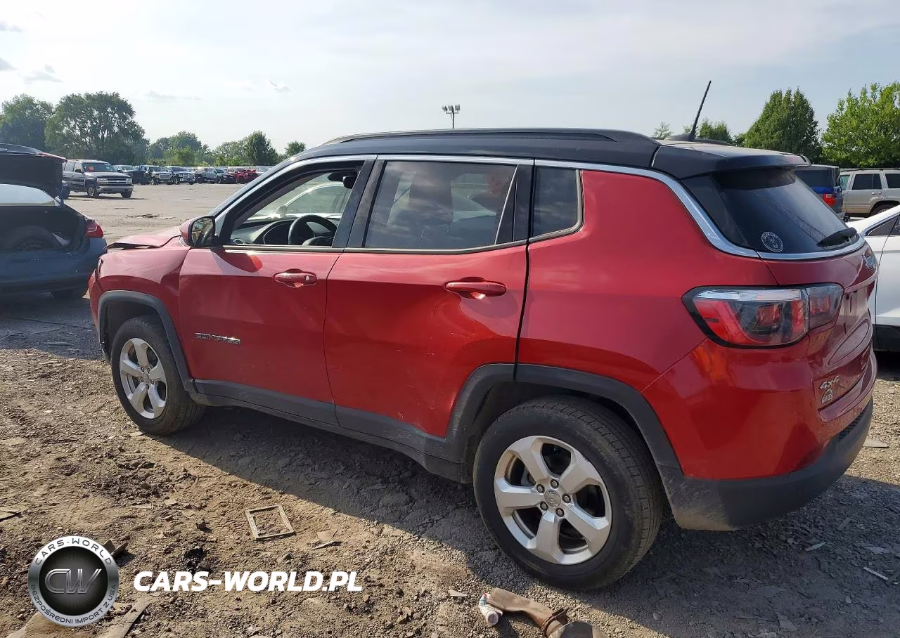 2018 Jeep Compass Latitude VIN:3C4NJDBBXJT115279 - 2