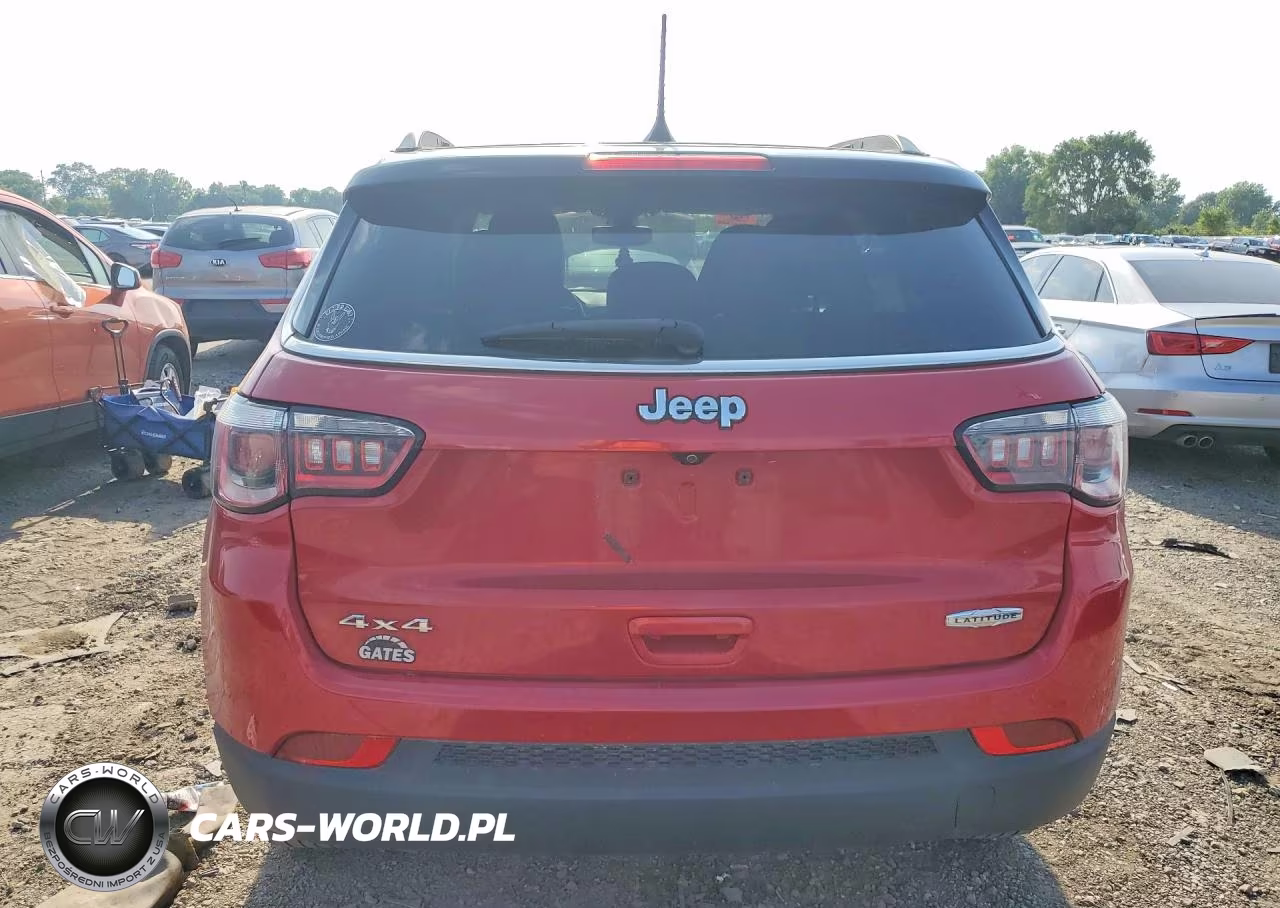 2018 Jeep Compass Latitude VIN:3C4NJDBBXJT115279 - 6