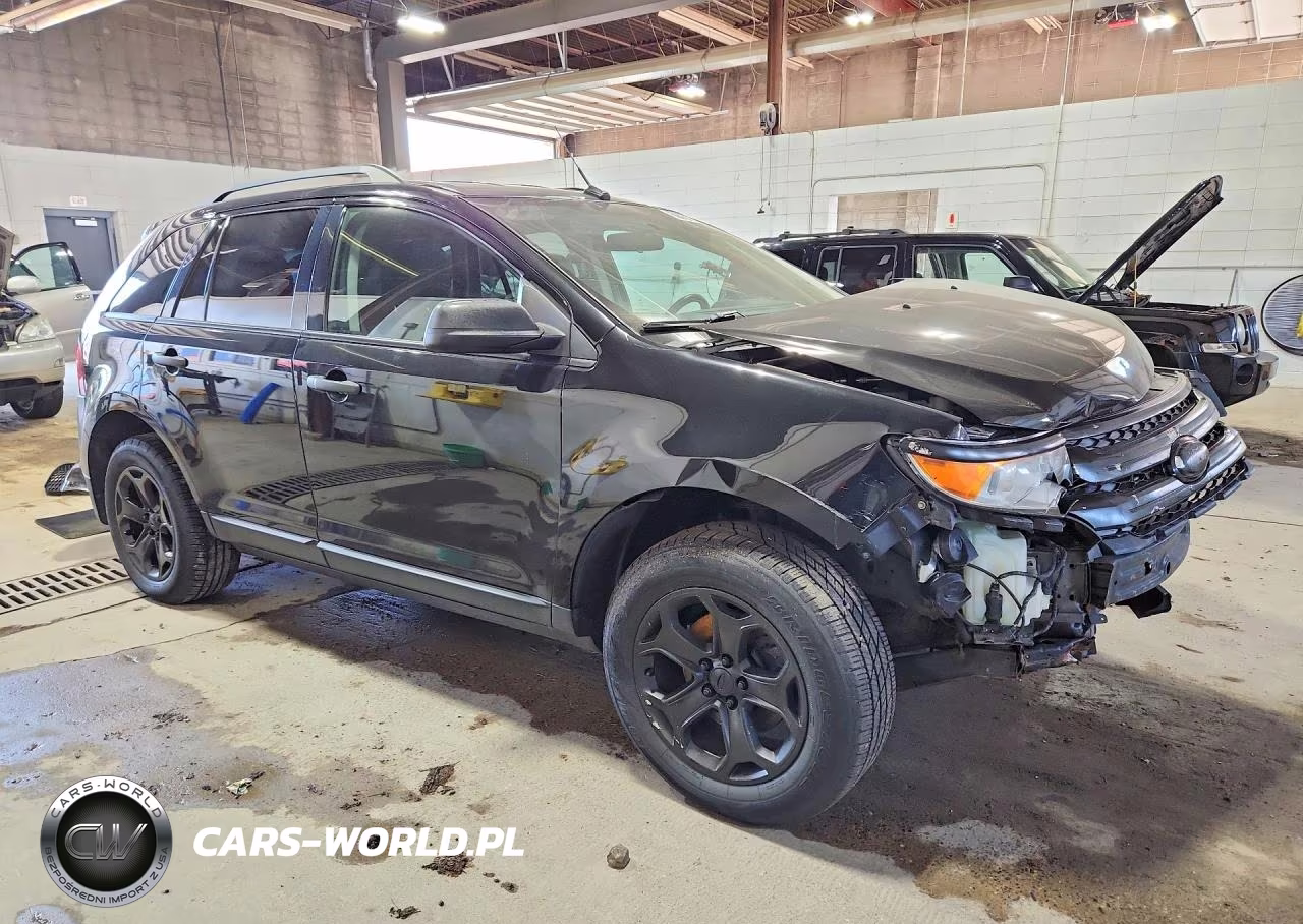 2014 Ford Edge Se VIN:2FMDK4GC4EBA65485 - 4