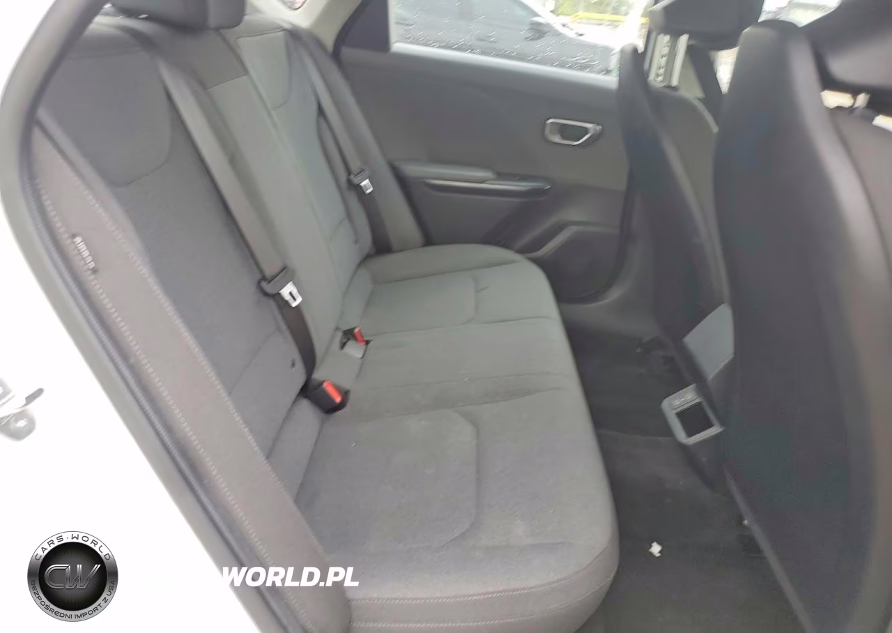 2025 Kia K4 Lxs VIN:3KPFT4DE3SE066468 - 10