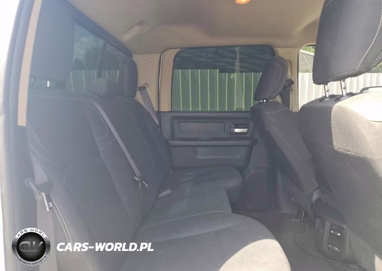 2019 Ram 2500 Tradesman VIN:3C6UR5CJ3KG707950 - 10