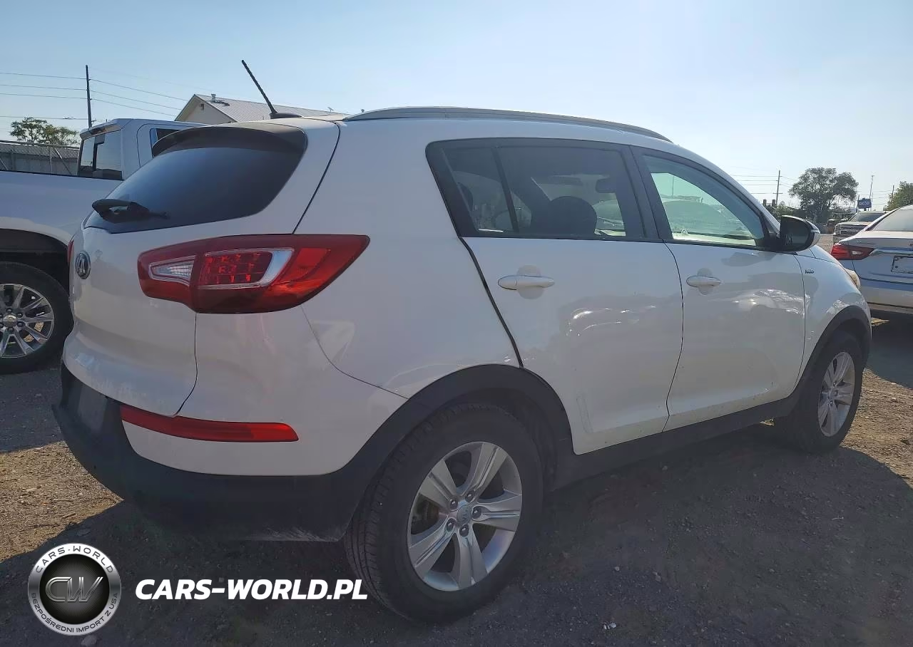 2013 Kia Sportage Lx VIN:KNDPBCA20D7535093 - 3
