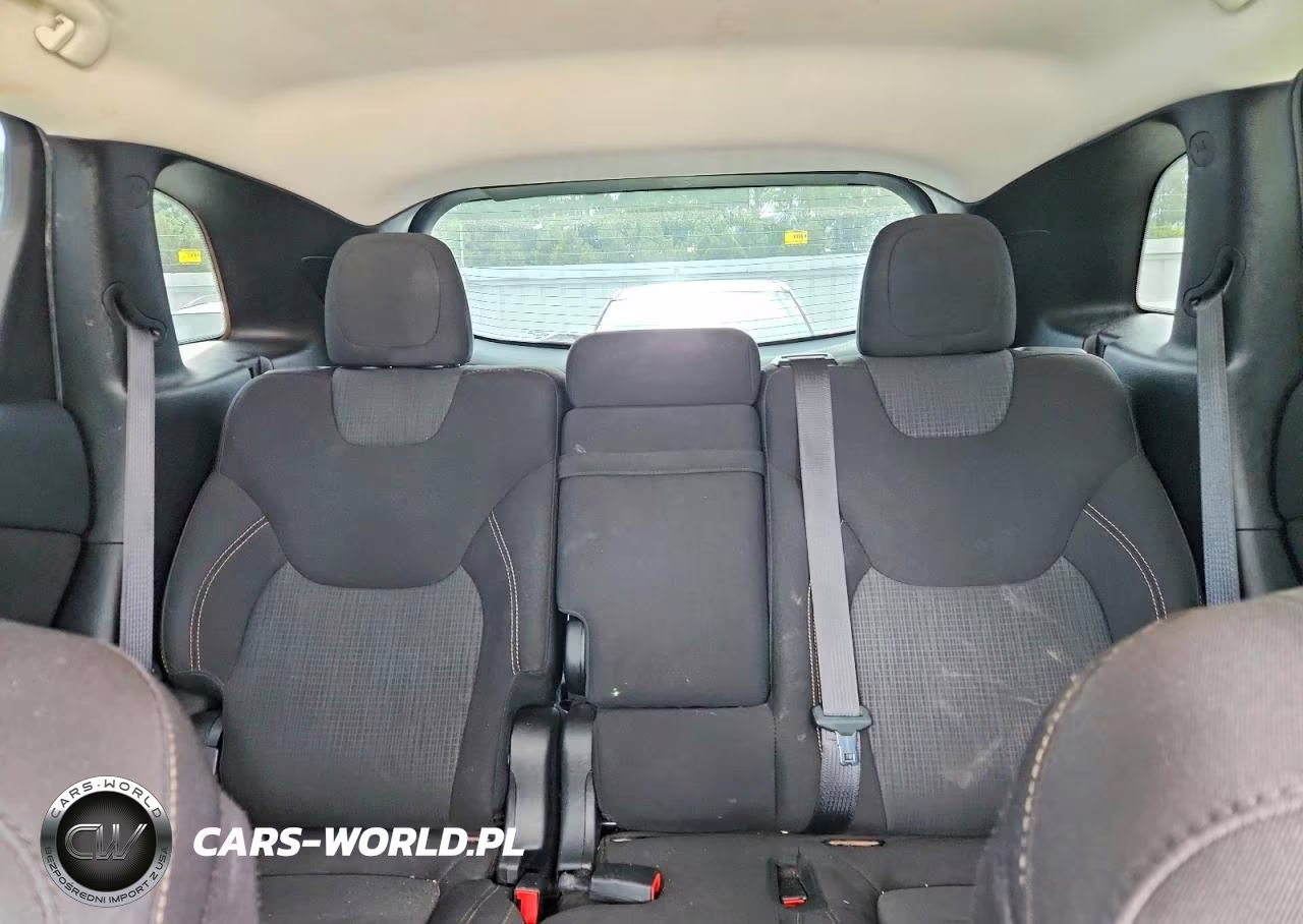 2016 Jeep Cherokee Latitude VIN:1C4PJMCB4GW259596 - 10