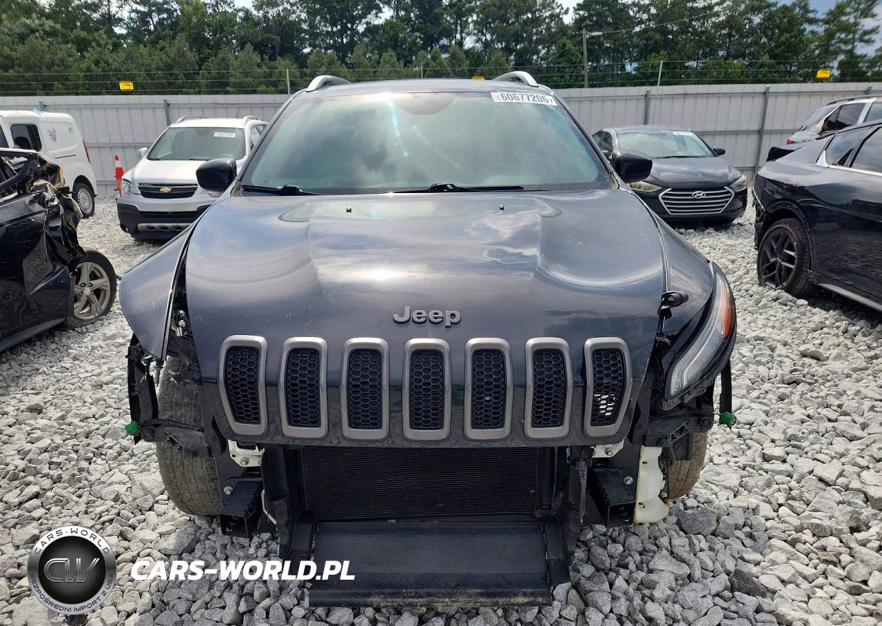 2016 Jeep Cherokee Latitude VIN:1C4PJMCB4GW259596 - 5