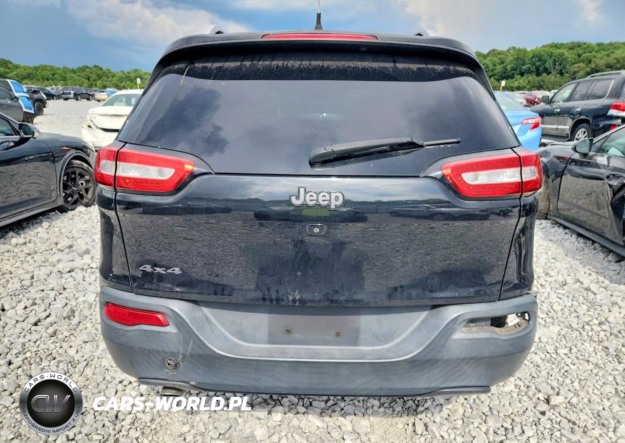 2016 Jeep Cherokee Latitude VIN:1C4PJMCB4GW259596 - 6