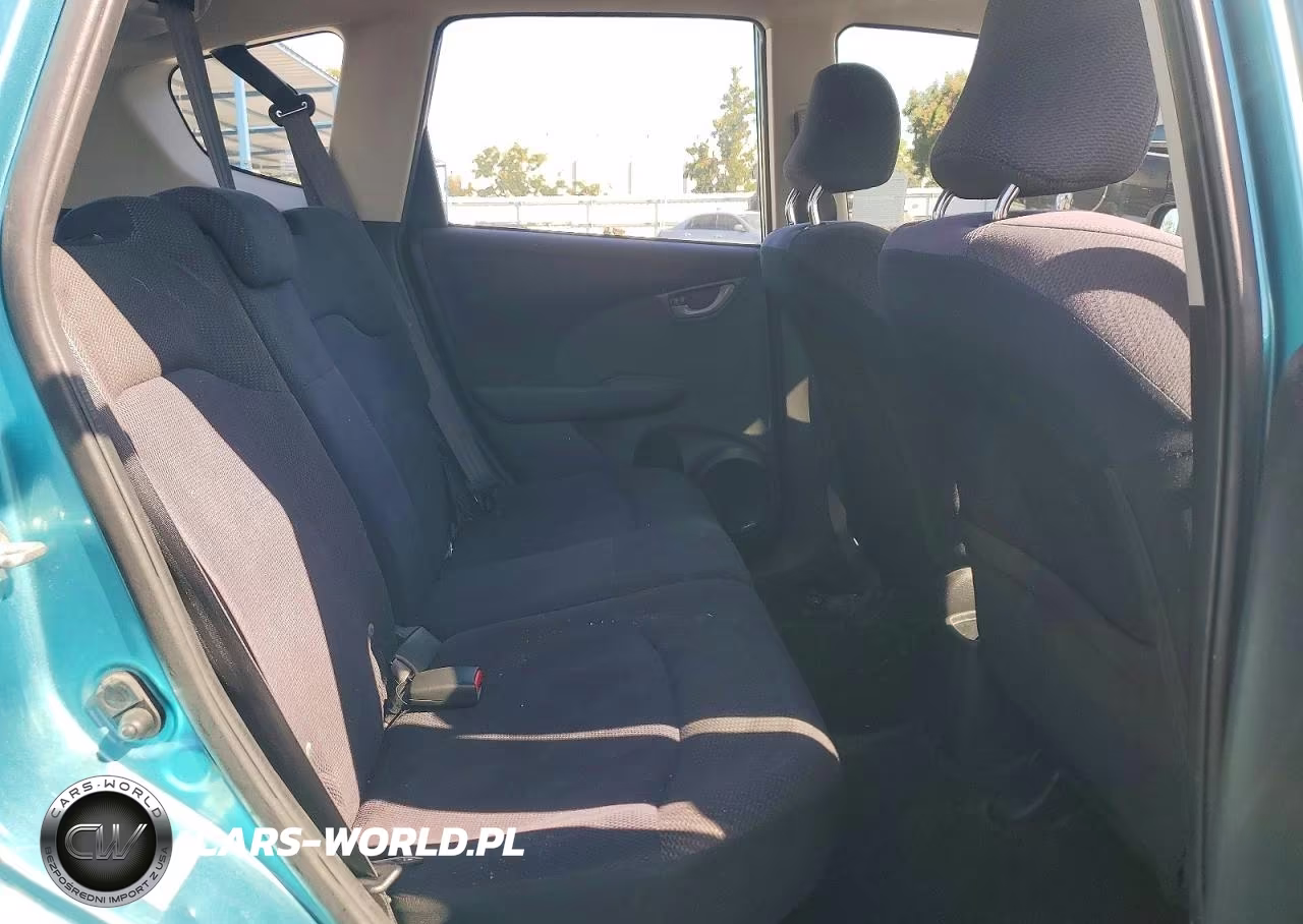 2013 Honda Fit Sport VIN:JHMGE8H55DC015353 - 10