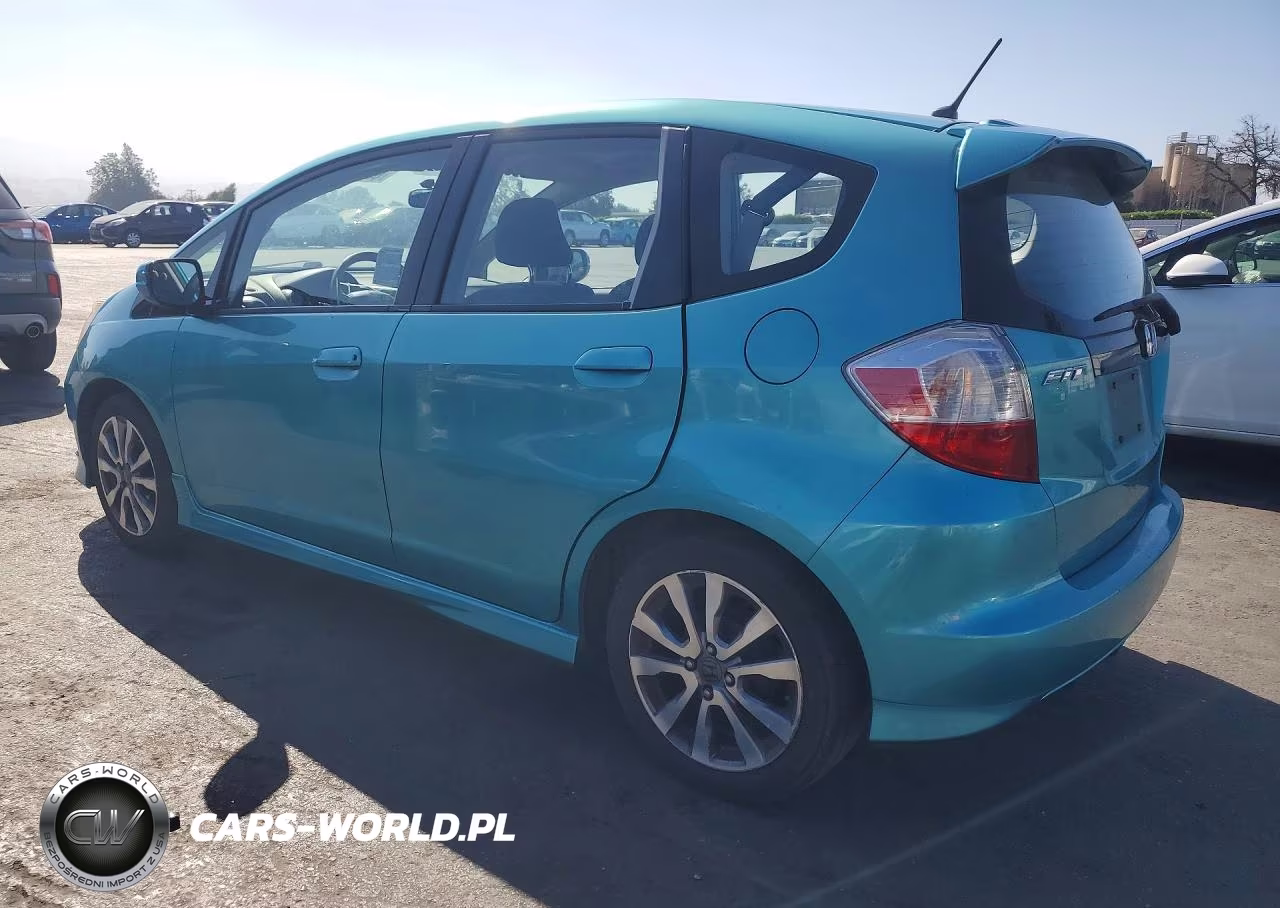2013 Honda Fit Sport VIN:JHMGE8H55DC015353 - 2