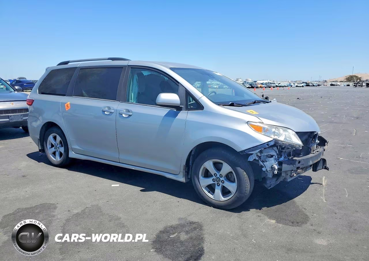 2020 Toyota Sienna Le VIN:5TDKZ3DCXLS054458 - 4