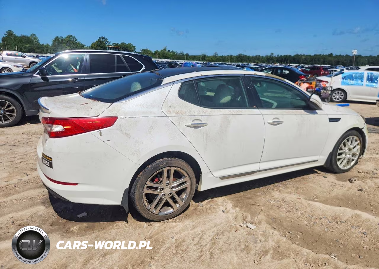 2013 Kia Optima Sx VIN:5XXGR4A69DG176340 - 3