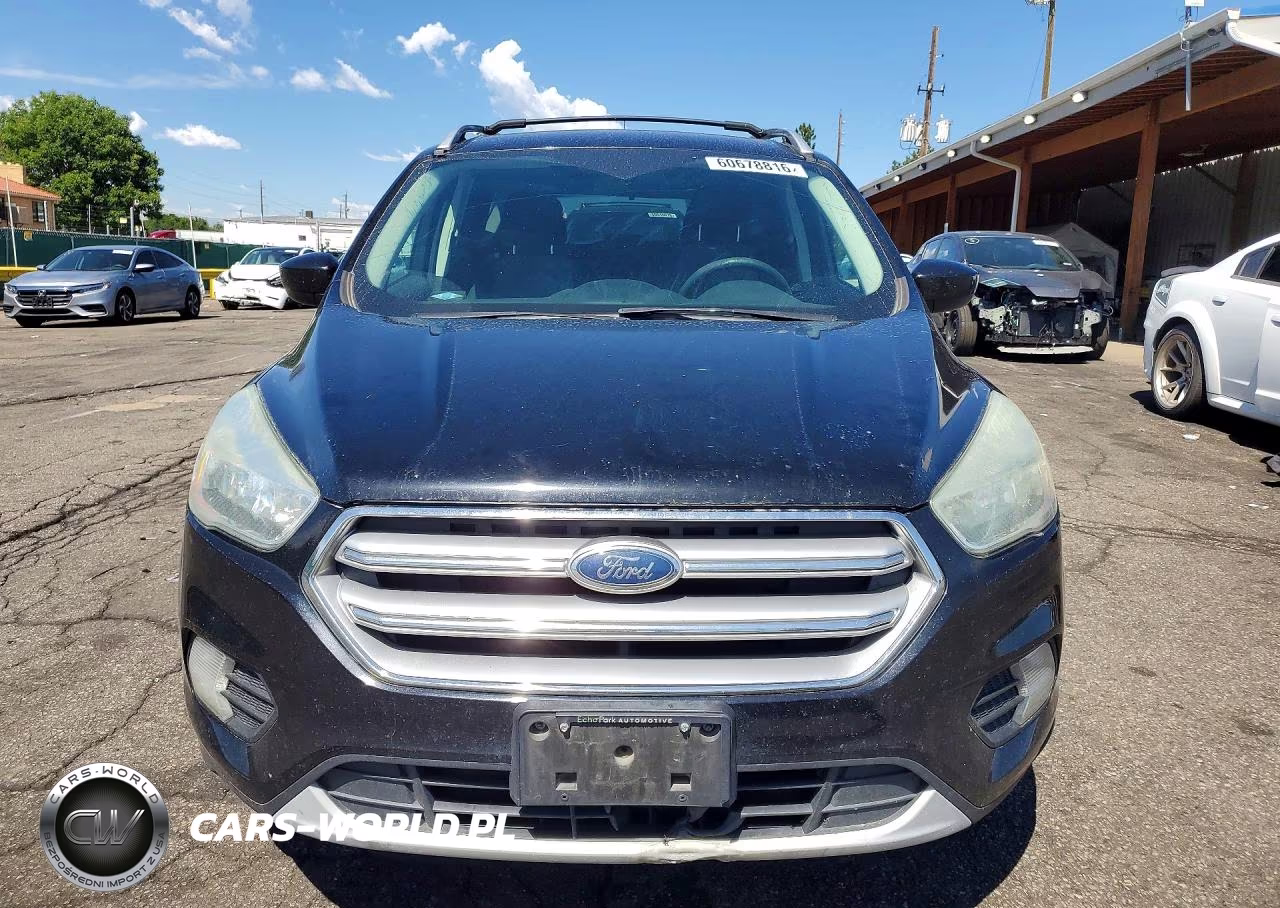 2017 Ford Escape Se VIN:1FMCU9G99HUA95474 - 5